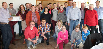 v.l.n.r Norbert Becker, Mathias Schwenke, Barbara Schott, Carina Wiese, Helmut Flötotto Jürgen Wulf, Dirk Kaldewei, Ingrid Karl Karos, Manfred Kreutz, Marlene Hoppe, Chantal Maack, Tanja Sell, Norbert Maschelski, Danny Schott, Rudi Natter, Lena Maschelski