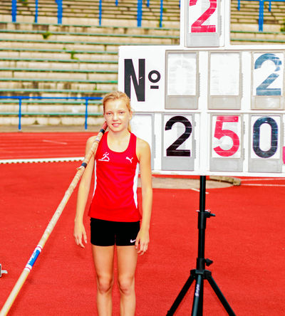 Linda Grabenmeier springt 2,50 Meter. Foto: Danny Schott